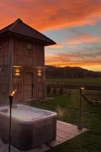 Hiska Ulala - 雷兹夫图新