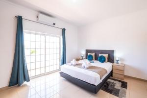 Villa Bahia - Moradia com piscina de água salgada em Albufeira
