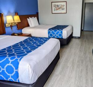 Double Room with Two Double Beds - Non-Smoking room in Hannibal Inn Hannibal
