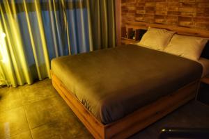 Alexander apartment serres