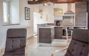 Maisons de vacances Amazing home in PENVENAN with 2 Bedrooms and WiFi : photos des chambres