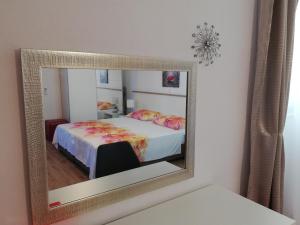 Apartments with parking space Vir - 20205