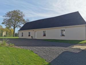 Maisons de vacances , Le Noyer Gourmand Havre de paix 5 chambres 2 lits parapluies : photos des chambres