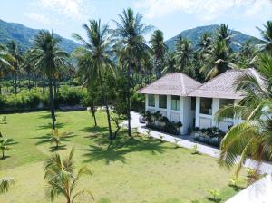 Suite with Jacuzzi, Garden View