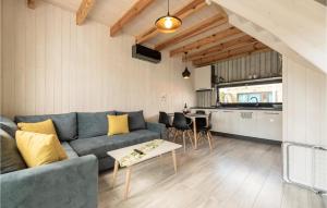 Amazing home in Debki with Indoor swimming pool Sauna and WiFi