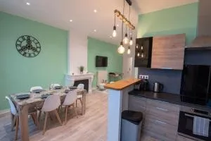 Appartement Quai Jean Jaurès Le Panorama - 雷普隆吉斯