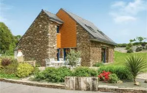 Beautiful Home In St Martin Des Pres - 于泽