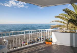 Super Front Line Modern New Apartm