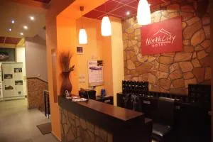 Hotel North City - 米特罗维察