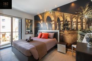 High-End central APT with comfy BED & Super WIFI by 360 Estates