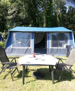 Campings Hebergements en camping familial : photos des chambres