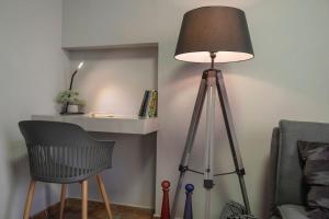 Beautiful apt in Glyfada Center, Papandreou Street