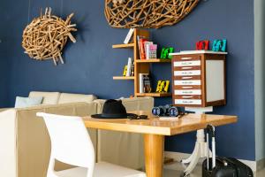 Zzzone Boutique Hostel