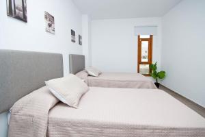 El Charco I - By AZ Rentals