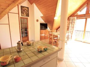 Appartement 3 pièces, proche Serre Chevalier, calme, 5 couchages, garage, sans ascenseur - FR-1-330F-151