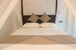 Eden Roc Guest Inn
