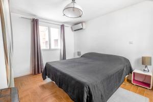 Lovely townhouse in a lively area close to the old Nice