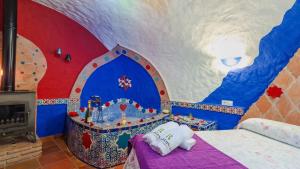 Cueva del Tito Hinojares by Ruralidays