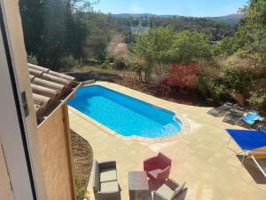Maisons de vacances Feriehus med privat pool i Carces : photos des chambres