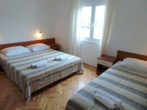 Apartment in Ljubac with sea view, balcony, air conditioning, WiFi 809-2