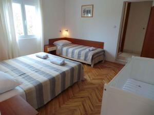 Apartment in Ljubac with sea view, balcony, air conditioning, WiFi 809-2