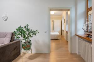 Archcathedral apartment by Polo Apartments