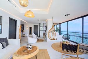 SAVANNA BEACH. Amazing apartment with jacuzzi