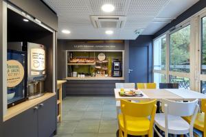 Hotels B&B HOTEL Evry Lisses 2 : photos des chambres