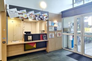 B&B HOTEL Evry Lisses 2 - 3 étoiles