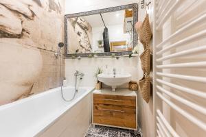 Old Town Vintage Apartment Sturova