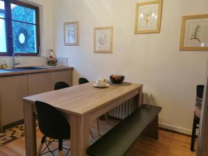 Maisons de vacances La Maison de Lucie - grande maison ideale en famille ou entre amis - jardin - parking gratuit : photos des chambres