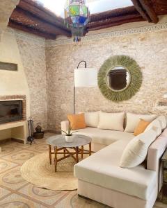 Maison Mimosa, lovely 3 bedroom villa with a Large pool