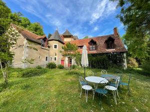 B&B / Chambres d'hotes Parc de Lesseps : Maison 5 Chambres