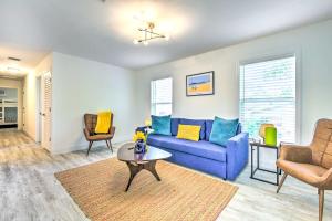 Near Downtown + Ocean: Sarasota Getaway