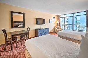 Cozy Studio Condo with Resort Amenities Access!