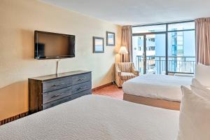 Cozy Studio Condo with Resort Amenities Access!