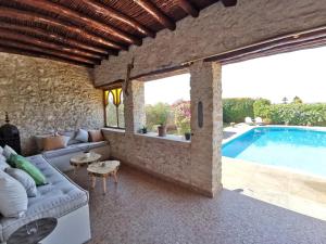 Maison Mimosa, lovely 3 bedroom villa with a Large pool