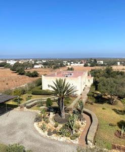 Maison Mimosa, lovely 3 bedroom villa with a Large pool