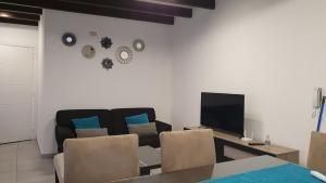 Apartamento Deluxe Senderos del Vino I, con cochera incluida, Desayuno opcional