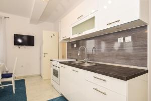 Apartment in Zaton Zadar with sea view, balcony, air conditioning, WiFi 685-2