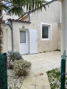 Appartements Appartement et cour St Jean de Monts +parking : photos des chambres