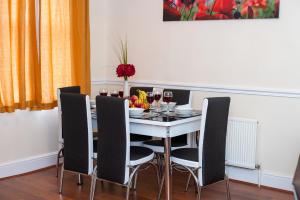 Royale Green View House- free parking, Wifi, Perfect for Contractors and Holiday