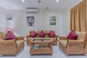 Resort 6-3BR Huge Pool, BBQ, 300m-Beach, 8 mins to Walking Street