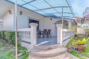 Resort 6-3BR Huge Pool, BBQ, 300m-Beach, 8 mins to Walking Street