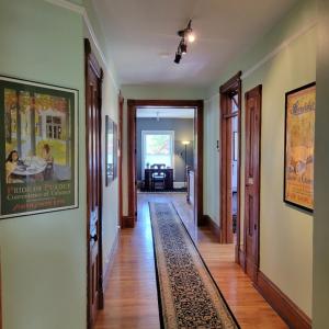 Art and Lodging