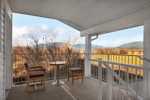 Travelodge by Wyndham Salmon Arm BC