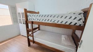 Praia do Tombo - Apto Completo com Garagem, Wi-fi e Ar Condicionado