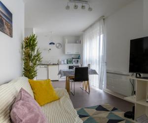 Appartements Studio calme, proche centre, Wifi. : photos des chambres