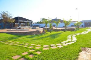 1 OAK Resort
