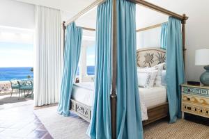 Luxurious 5bd Del Mar Palmilla Villa Staffed and Swimmable Beach